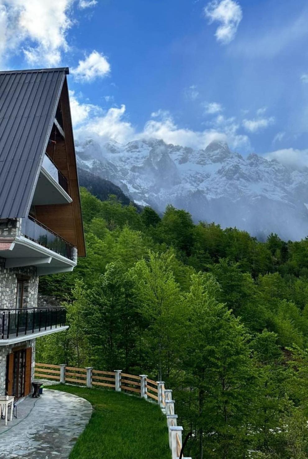 Valter & Drita'S Guesthouse Тет Екстериор снимка