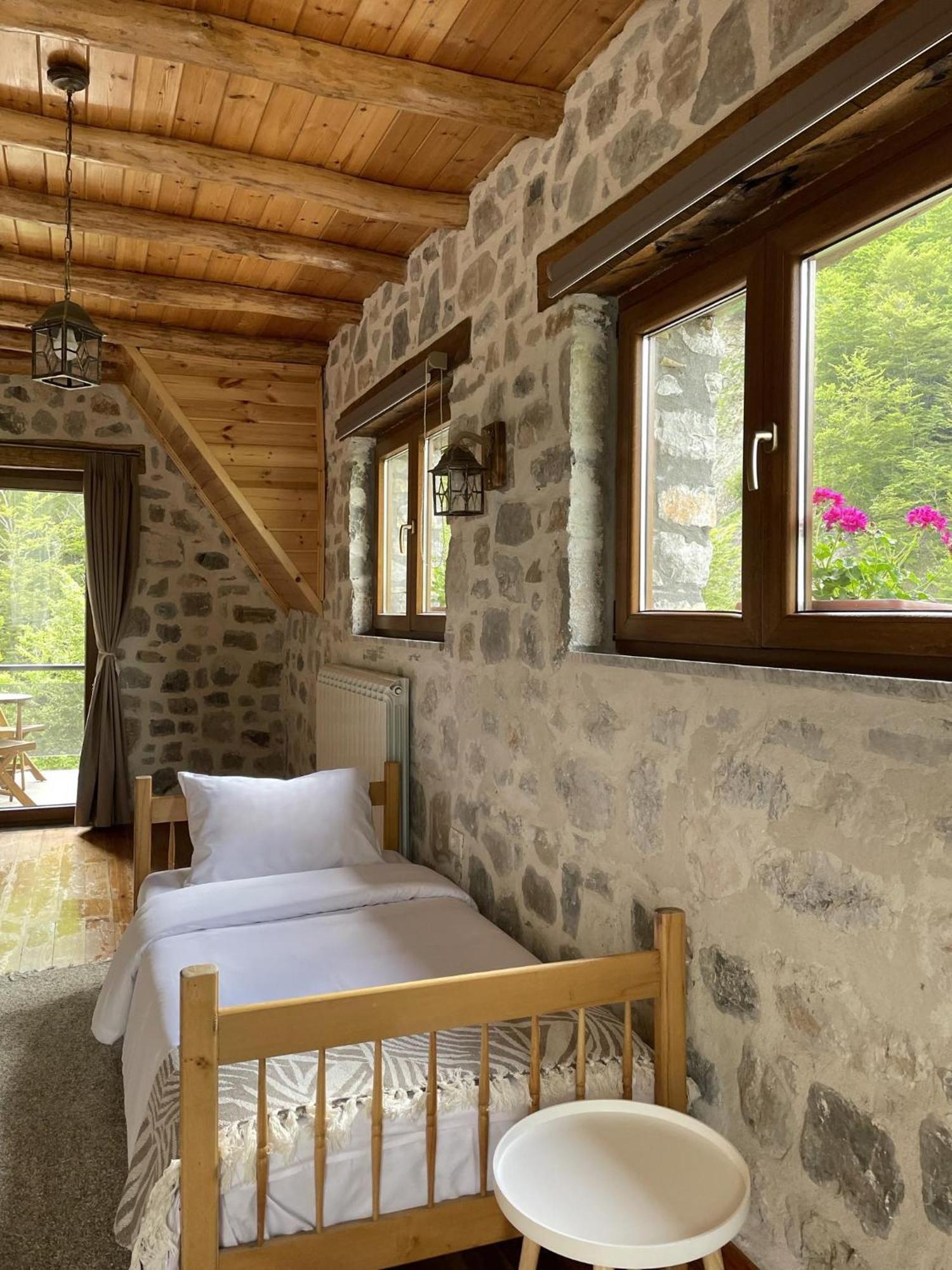 Valter & Drita'S Guesthouse Тет Екстериор снимка
