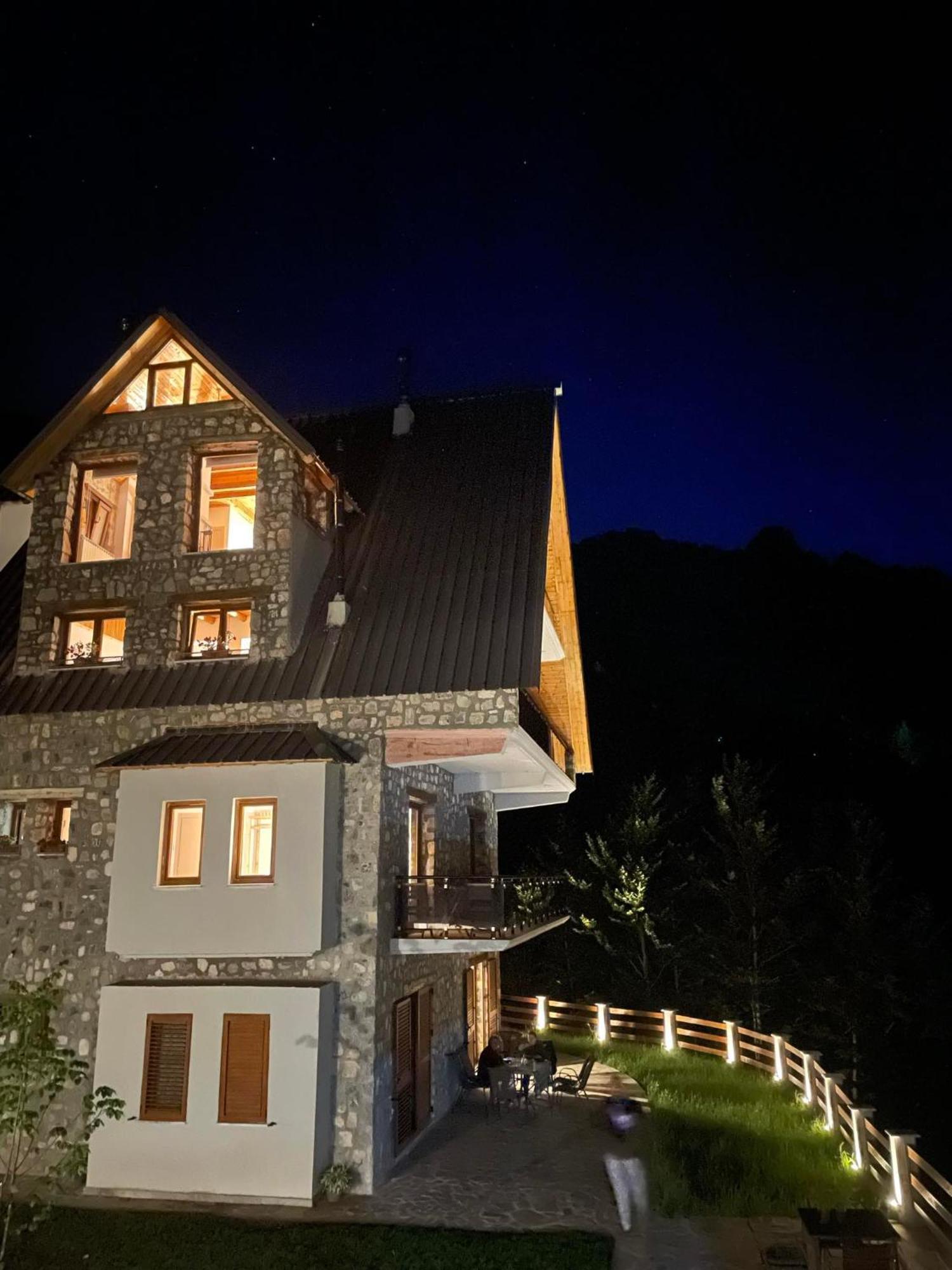 Valter & Drita'S Guesthouse Тет Екстериор снимка