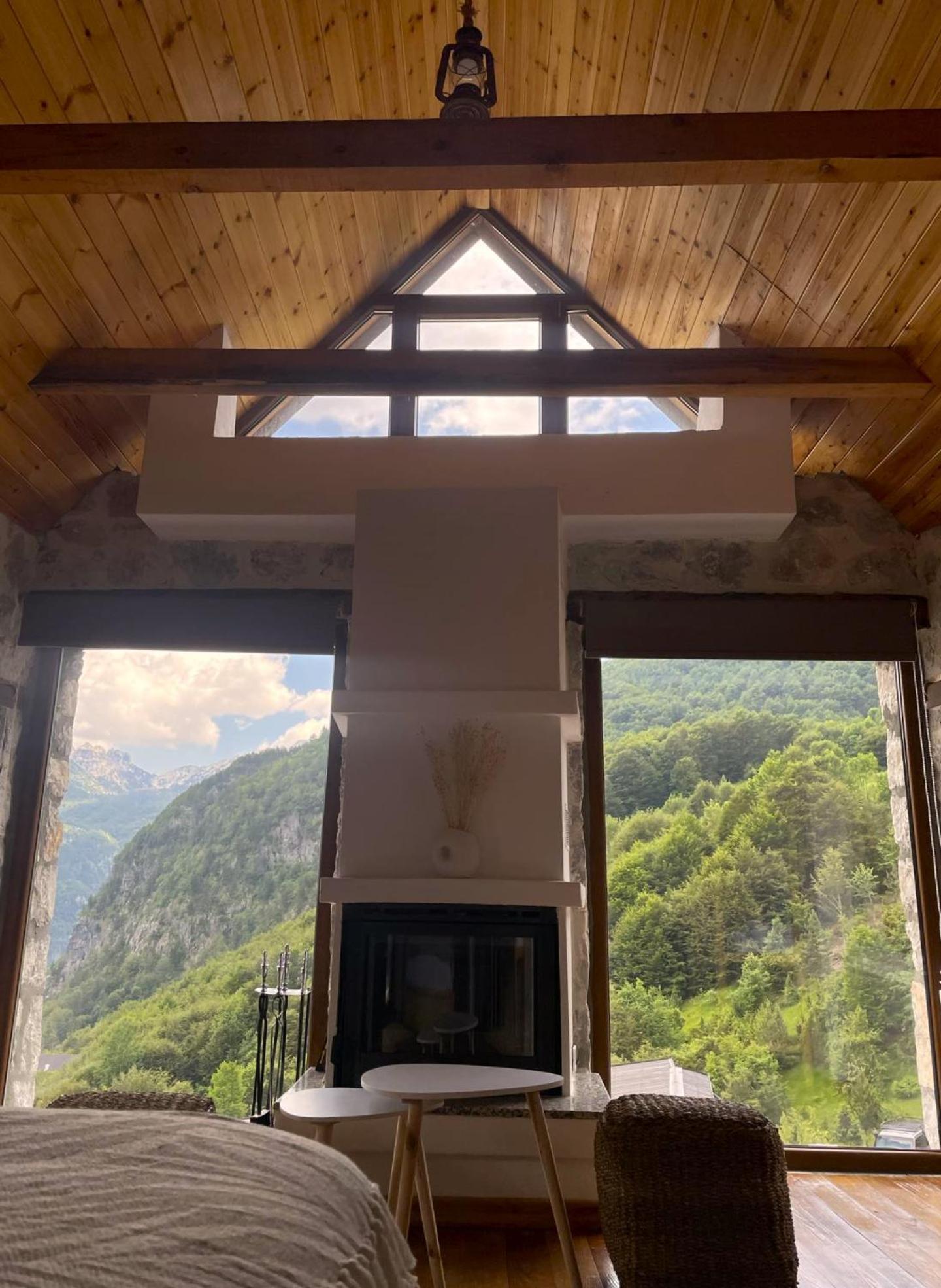 Valter & Drita'S Guesthouse Тет Екстериор снимка