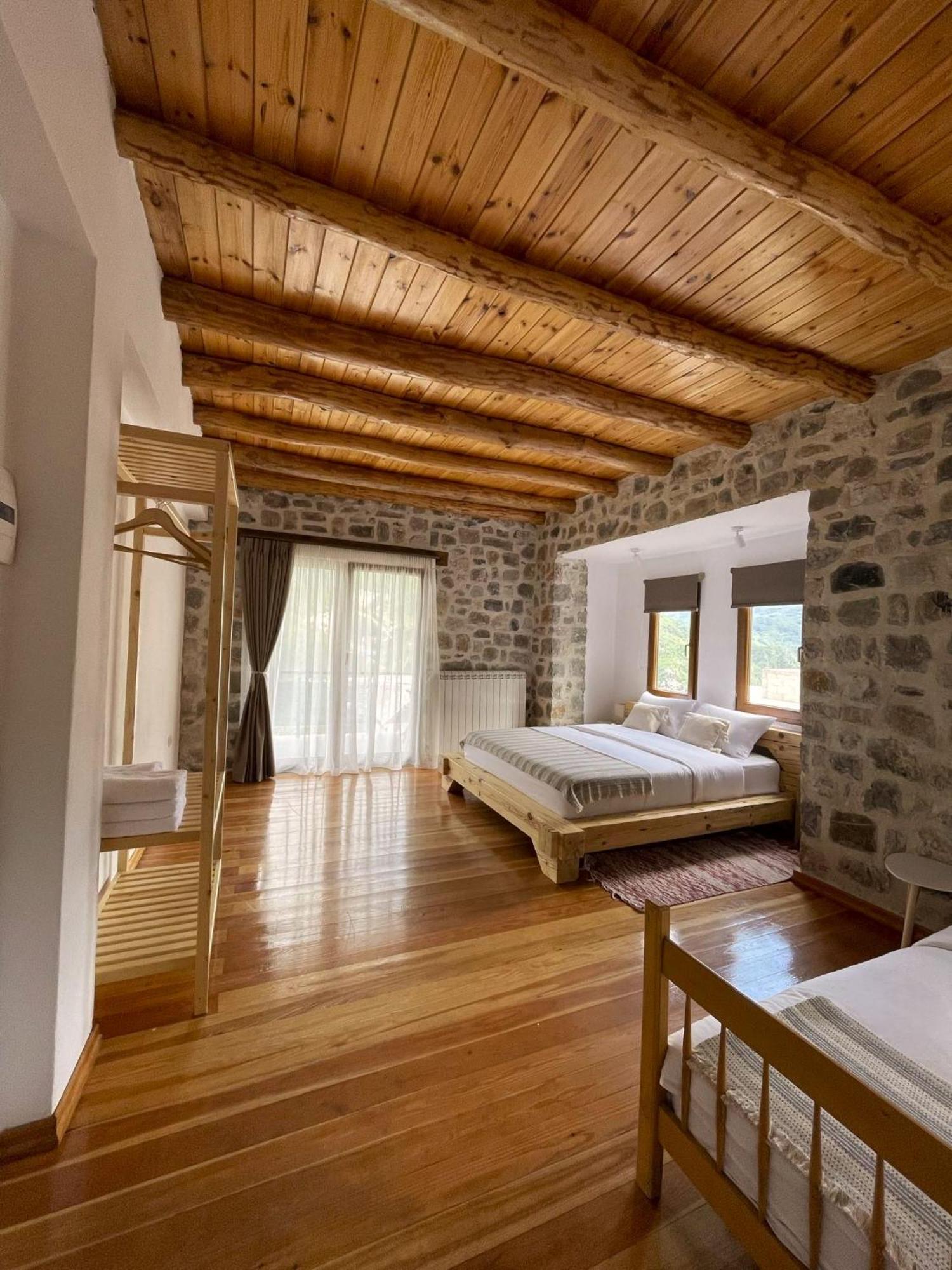 Valter & Drita'S Guesthouse Тет Екстериор снимка